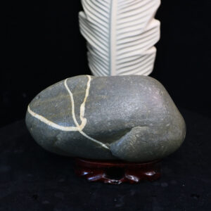 Earth Connection Pebbles – Use These River Stones to Restore Peace, Connect with Grounding Energy, and Build Sacred Interiors That Reflect Simplicity, Balance and Natural Wellness 018
