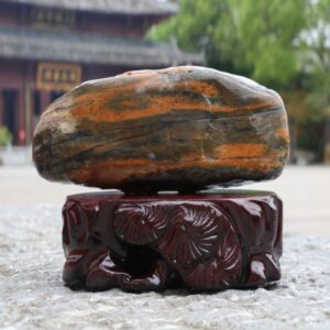 Energy Grounding Stones – Smooth Gray Pebbles That Support Emotional Balance, Feng Shui Placement, Yoga Focus and Calm Interiors Designed Around Nature-Inspired Harmony